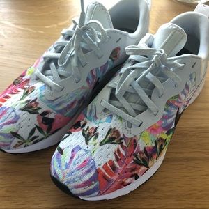 Nike WOMEN'S Odyssey React GPX RS Floral White